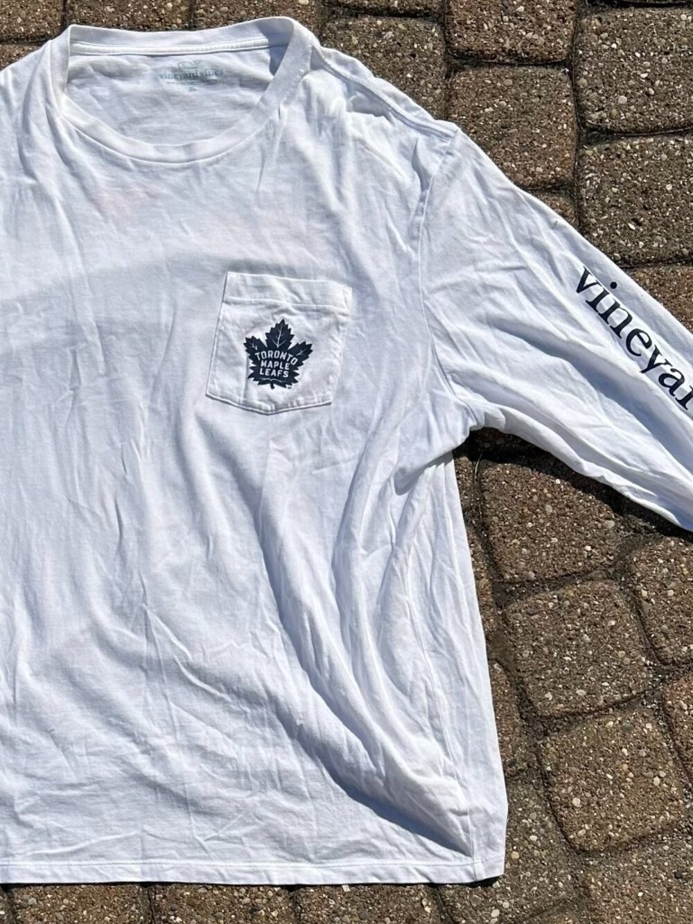 Vineyard Vines X Toronto Maple Leafs Long Sleeve Pocket Hockey Shirt XL